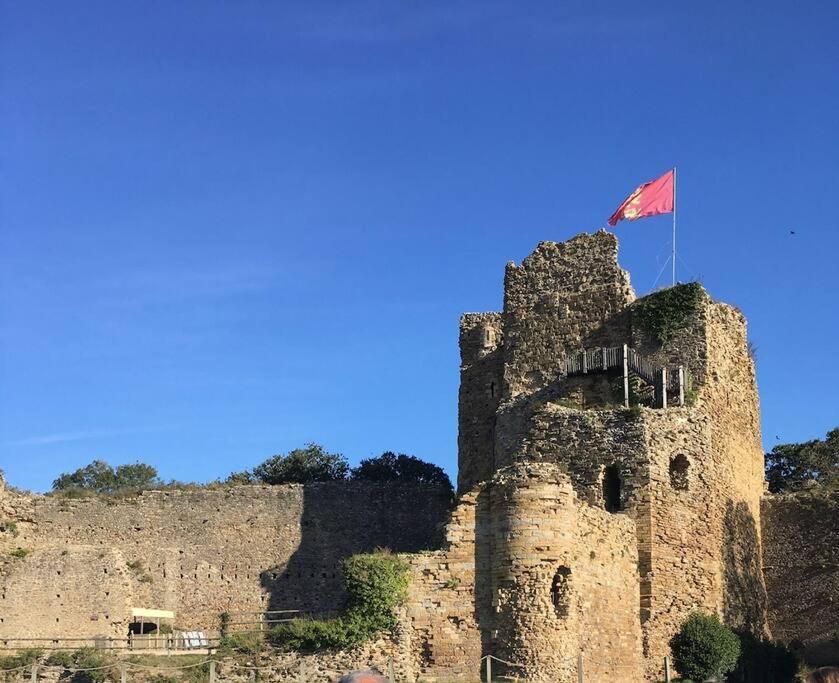 Hébergement de vacances Maison De Village Au Coeur De St Hilaire *
